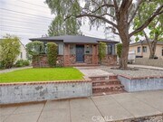 Photo - 927 N Screenland Dr House