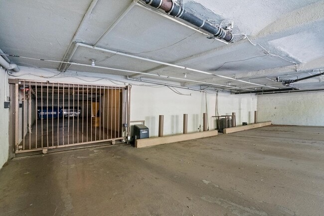 Photo - 9080 Shoreham Dr Unit 1