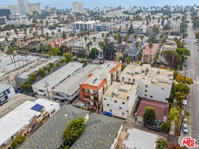 Photo - 911 5th St Unit 301