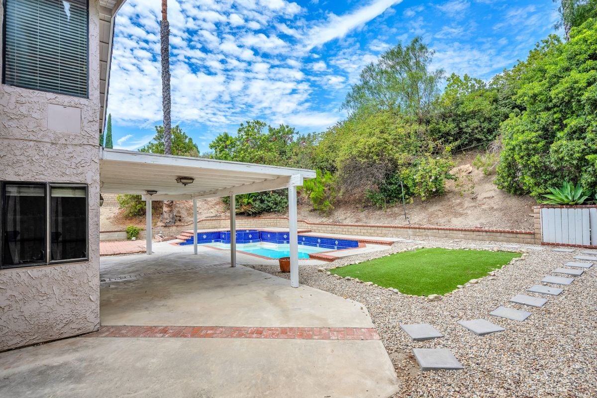 Photo - 2594 Ridgebrook Pl