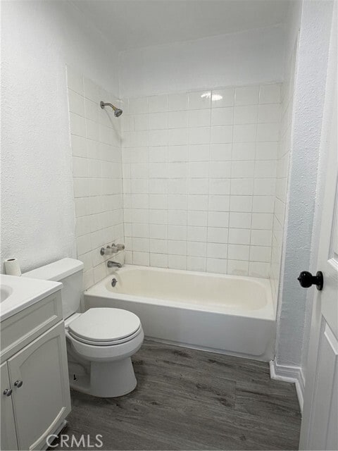 Photo - 304 W Cedar St