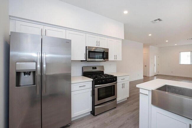 Photo - 5024 1/2 Cleon Ave