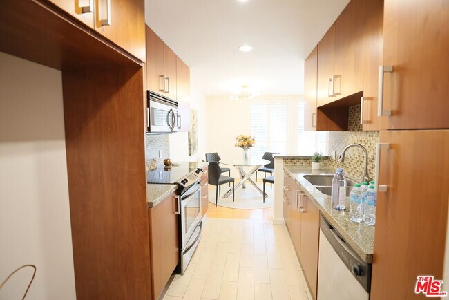 Photo - 4407 Francis Ave Unit 201