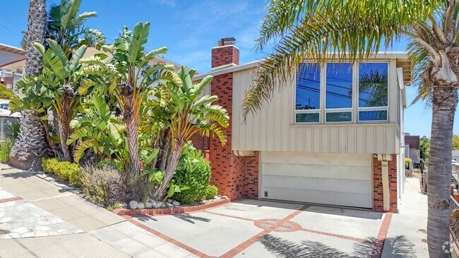 Building Photo - Ocean views from every room! Rental