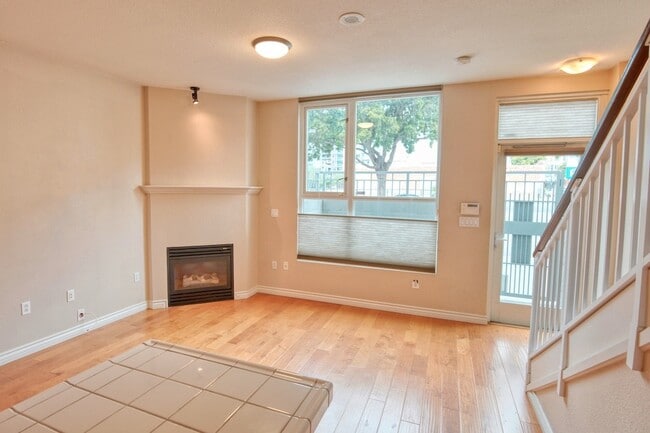 Photo - 1240 India St Unit 113