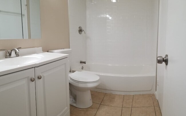 Photo - 8541 1/2 Rose St