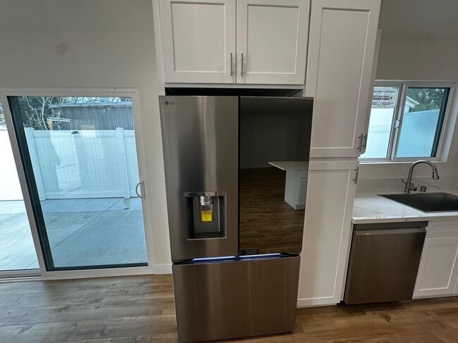 Photo - 15950 Cohasset