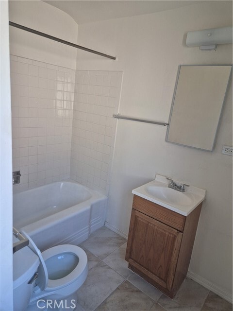 Photo - 118 Fano St