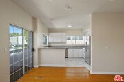 Photo - 923 Euclid St Unit 201