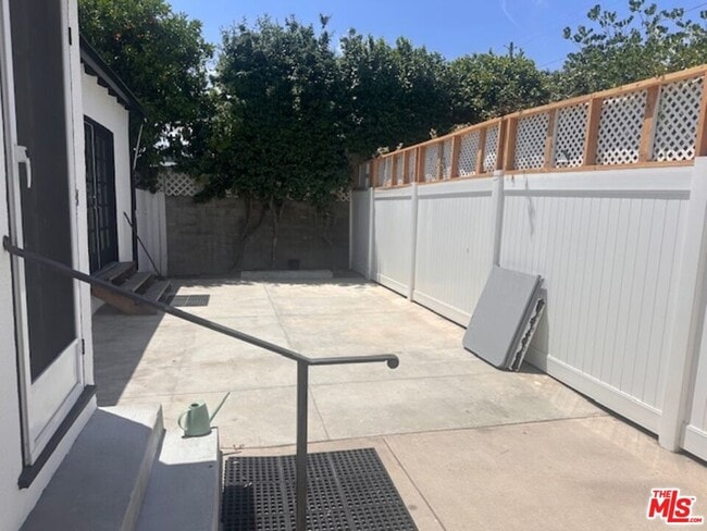 Photo - 4715 Camellia Ave