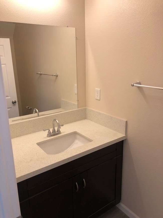 Photo - 120 Ballantyne st Unit Floor Plan 4