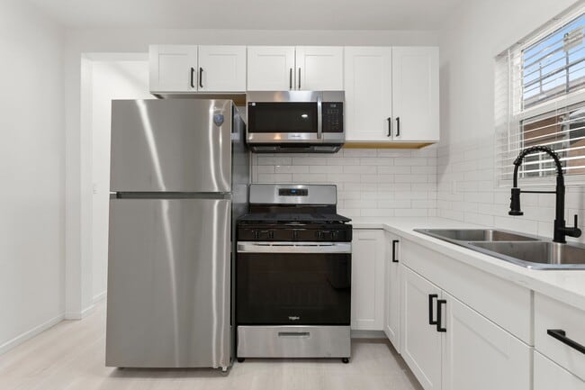 Photo - BEAUTIFUL 1 BED 1 BATH