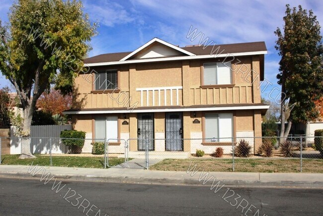Photo - 2BD/1.5BTH TOWNHOUSE WEST LANCASTER