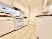 Photo - 316 E Hyde Park Blvd Apartment Unit 5