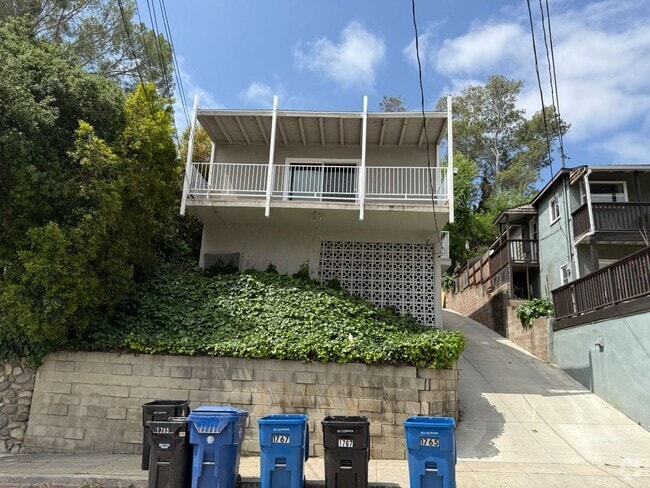 Building Photo - 1765 College View Pl Unit 1767 1/2 Rental
