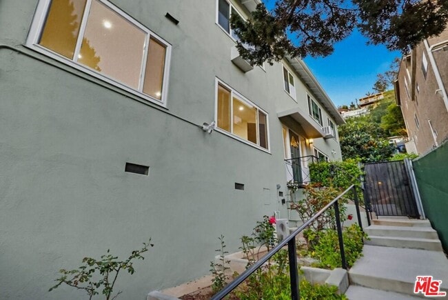 Photo - 1828 Silver Lake Blvd