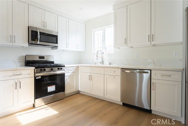 Photo - 1065 E Spazier Ave