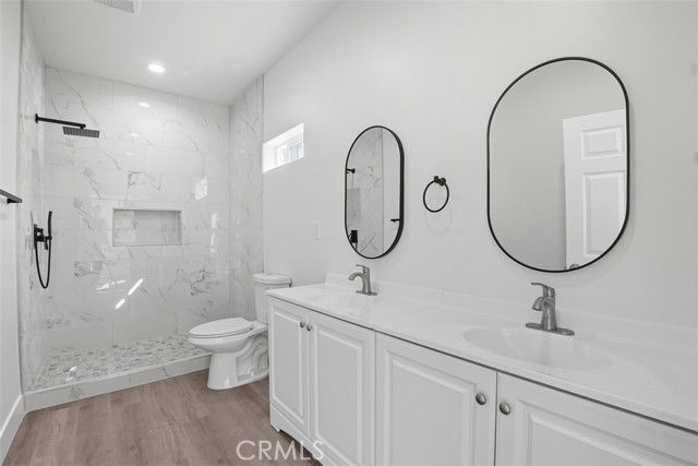 Building Photo - 19258 Strathern St