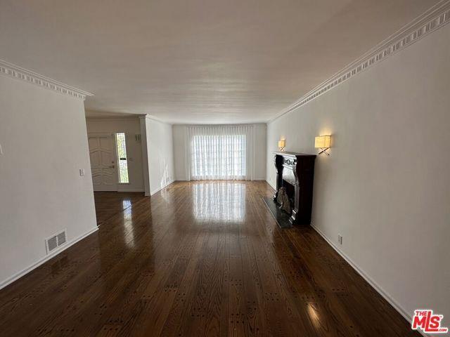 Building Photo - 619 N Canon Dr Rental