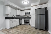 3BR, 2BA - #1 - 570 Los Robles Apartments