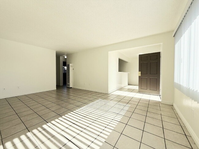 Photo - 14035 1/2 Orizaba Avenue