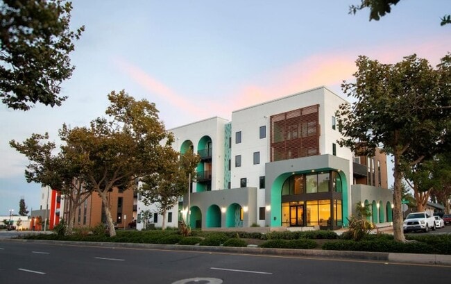 Building Photo - Archways Santa Ana