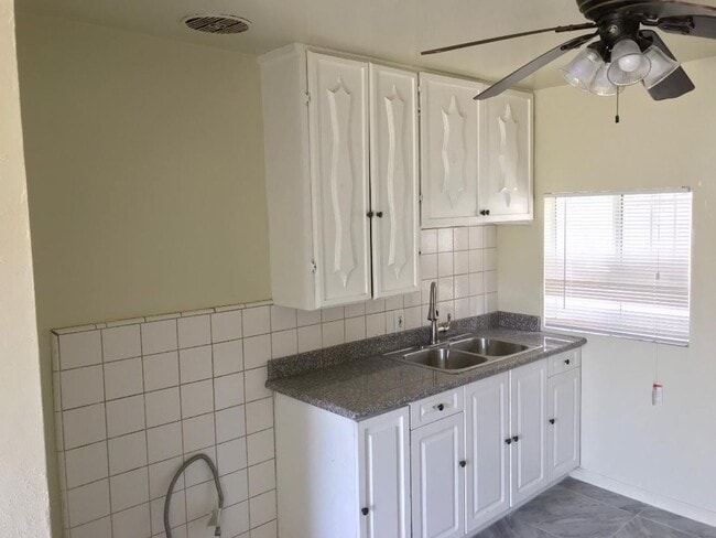 Photo - 1059 W 253rd St Unit 2