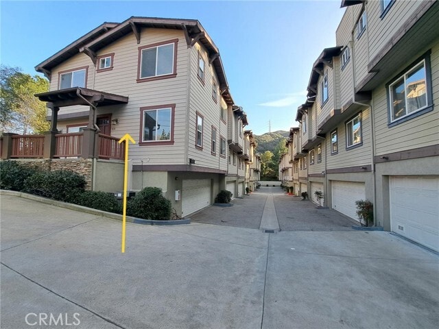 Photo - 6300 Honolulu Ave