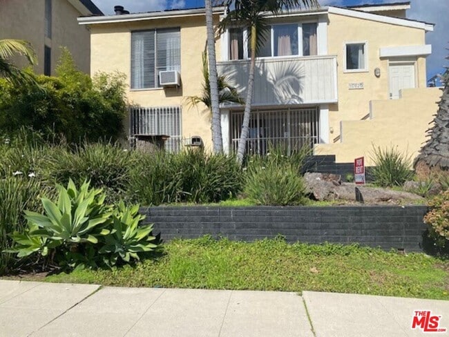 Photo - 10623 Kinnard Ave