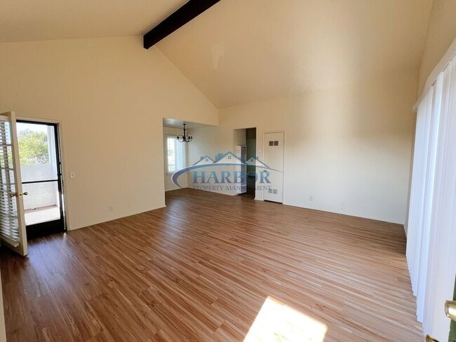 Photo - 4567 W 159th St Unit 4