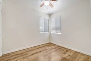 Photo - 10722 Wells Ave Unit Front