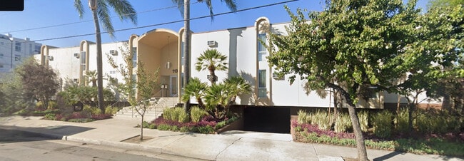 Building Photo - 11915 Burbank Blvd
