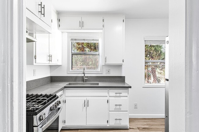 Photo - 1631 E 4th St Unit 1635 - 3