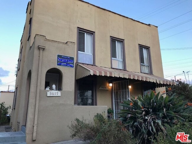 Building Photo - 3615 Edenhurst Ave Unit 3615