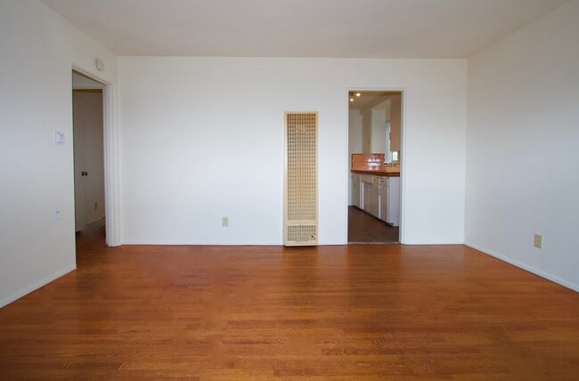 Photo - Centrally located 1 Bedroom 1 Bath Apartment Near SDSU & Talmadge! Unit 4481