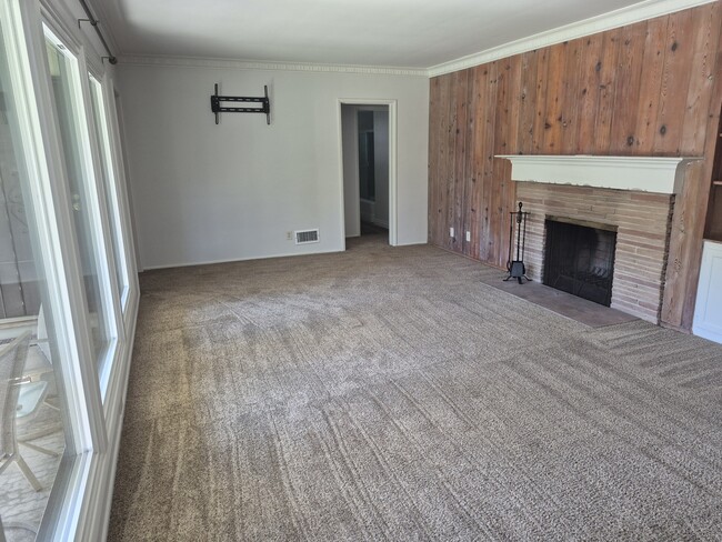 Living Room - 7357 Forest Ave