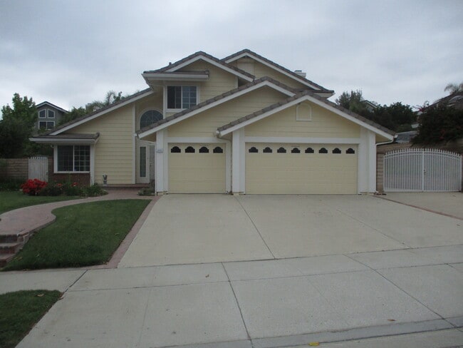 Photo - 3155 Crazy Horse Dr House