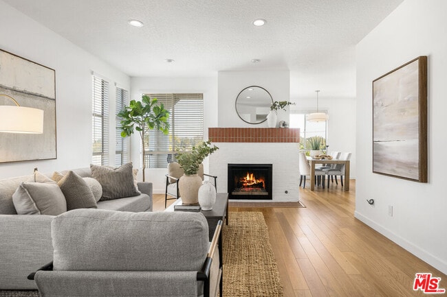 Photo - 4643 E 4th St Unit 22