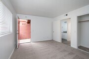 Downstairs Bedroom - Copper Hill Apartments