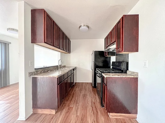 Kitchen - Delano Townhomes