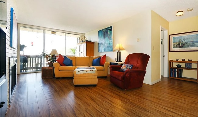 Photo - 2 Bedroom with View Balcony in Culver City