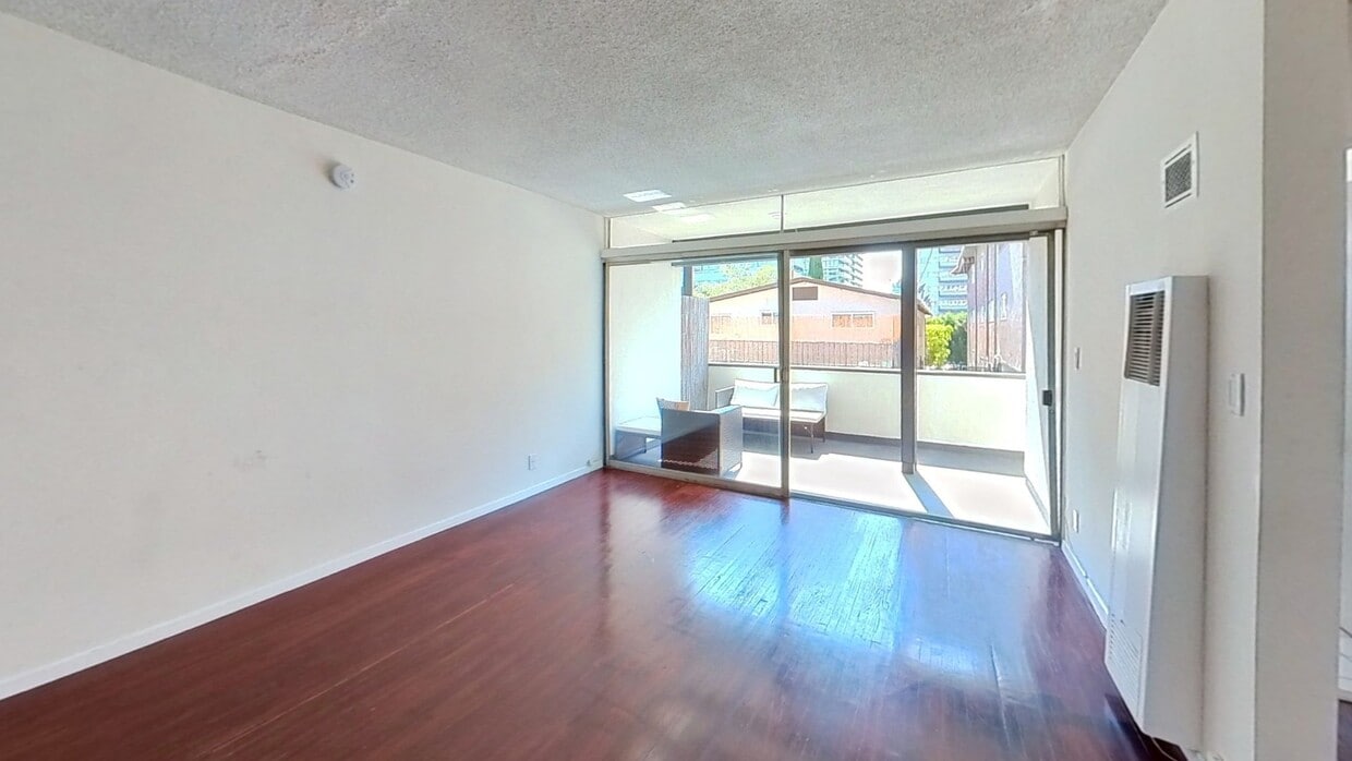 3D Tour - 1233 Barry Ave Apartment Unit 205