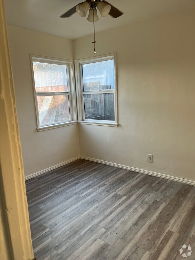 Building Photo - 3605 Caspian Ave Rental