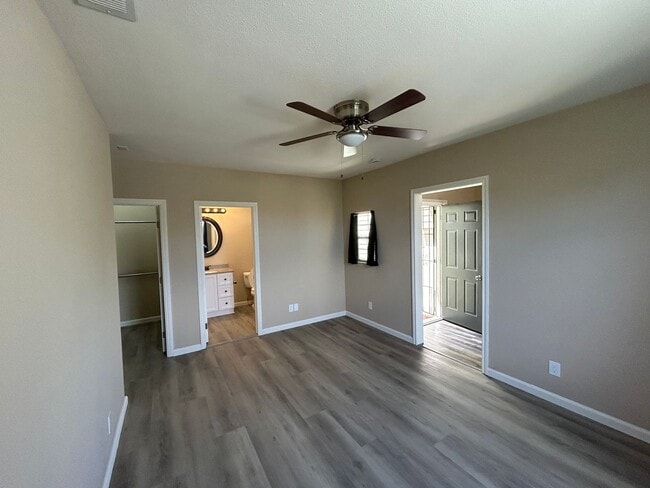 Photo - 1642-1644 Donax Avenue Unit 1646