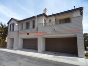 Photo - Carmel Mountain Ranch- Elegant Townhome in...