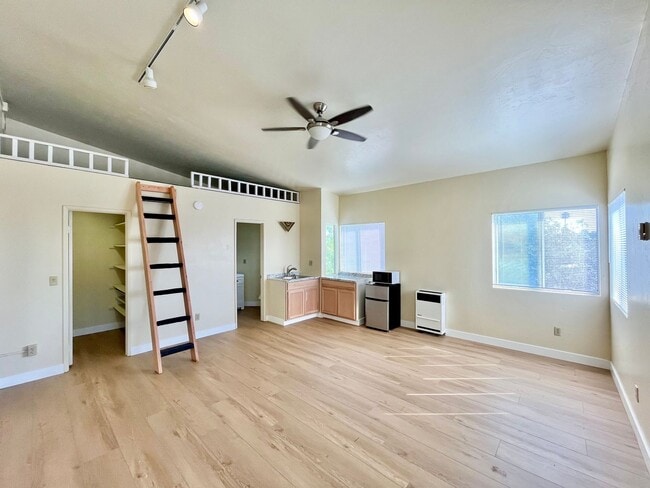 Building Photo - Upstairs Spacious ADU Studio with Loft and...