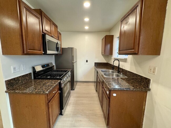 Photo - 12721 Matteson Ave Unit 4