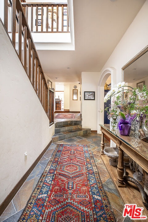 Photo - 10365 Holman Ave