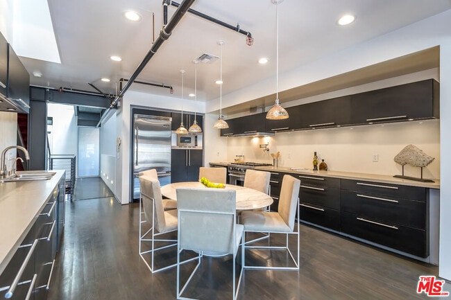 Photo - 1212 Abbot Kinney Blvd Unit 1