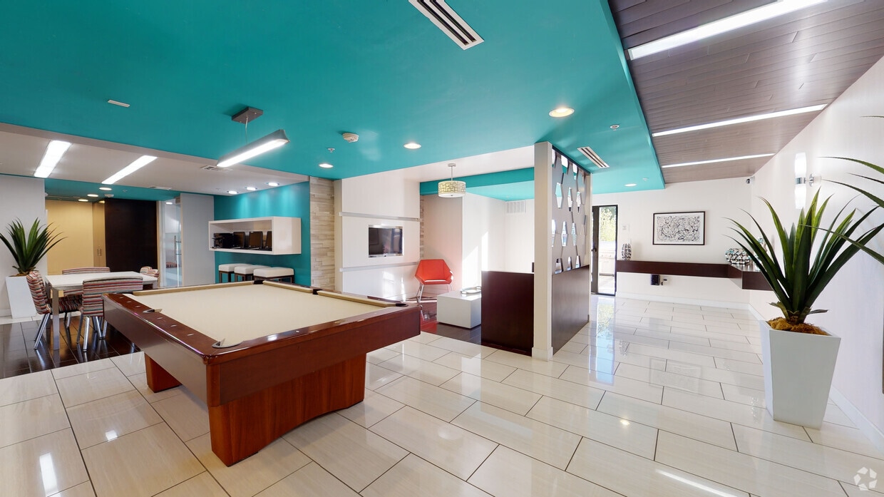 3D Tour - Oasis at Lake Encino